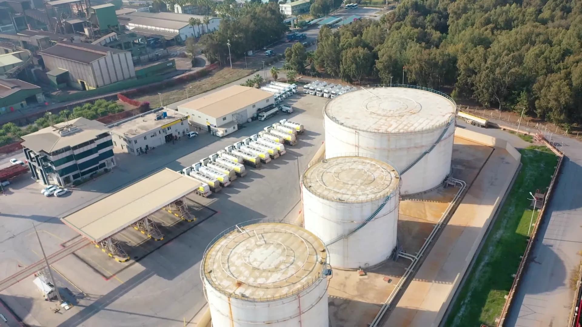Soil akaryakıt depolama tankları, havadan